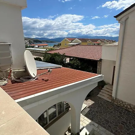 Haus Lucija 3*