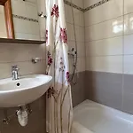 Haus Lucija Bed and breakfast