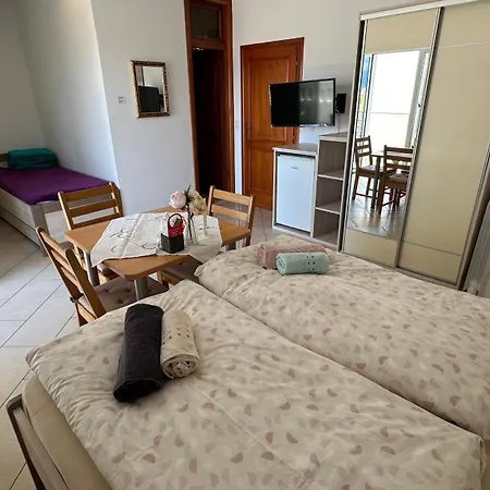 Haus Lucija Bed & Breakfast Baška