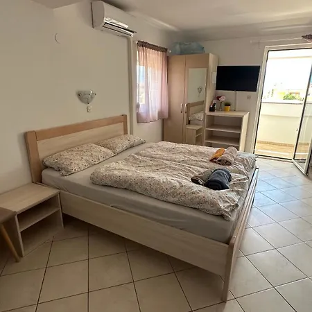 Haus Lucija 3*