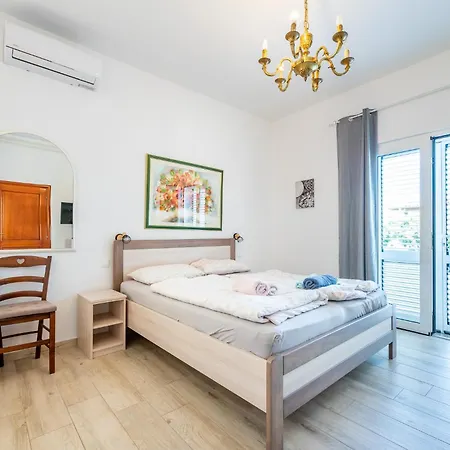 Bed and Breakfast Haus Lucija Baška