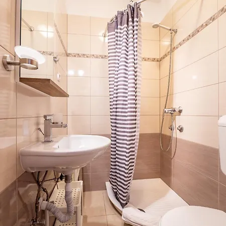 Haus Lucija 3*