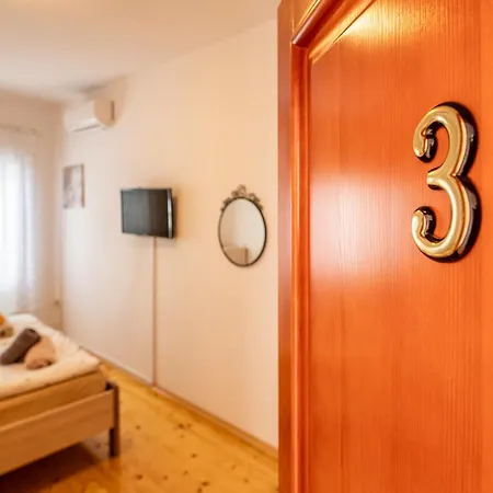 Haus Lucija Bed and Breakfast
