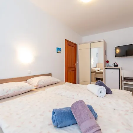 Haus Lucija 3*
