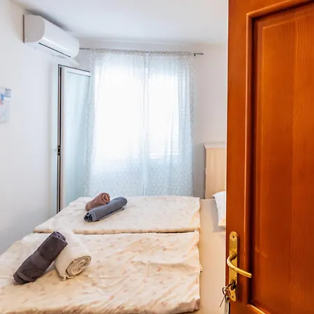 Haus Lucija Bed and Breakfast