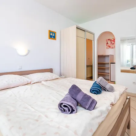 Bed and Breakfast Haus Lucija Baška