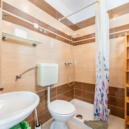 Haus Lucija Bed and Breakfast Baška