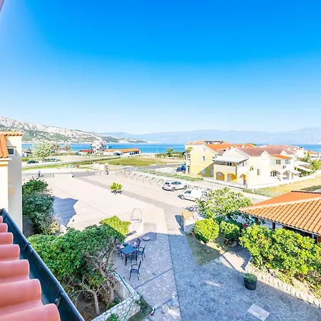 Haus Lucija Bed & Breakfast