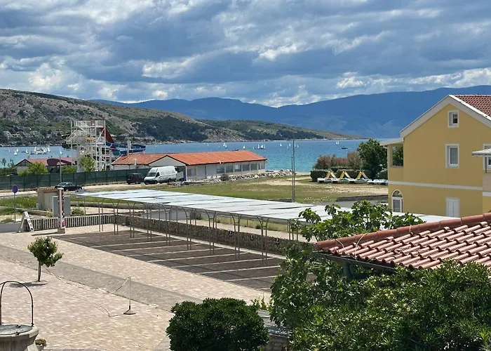 Haus Lucija 3*