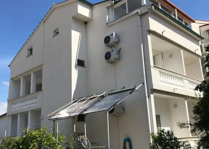 Bed & Breakfast Haus Lucija